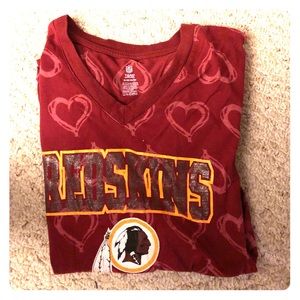 Redskins heart tee